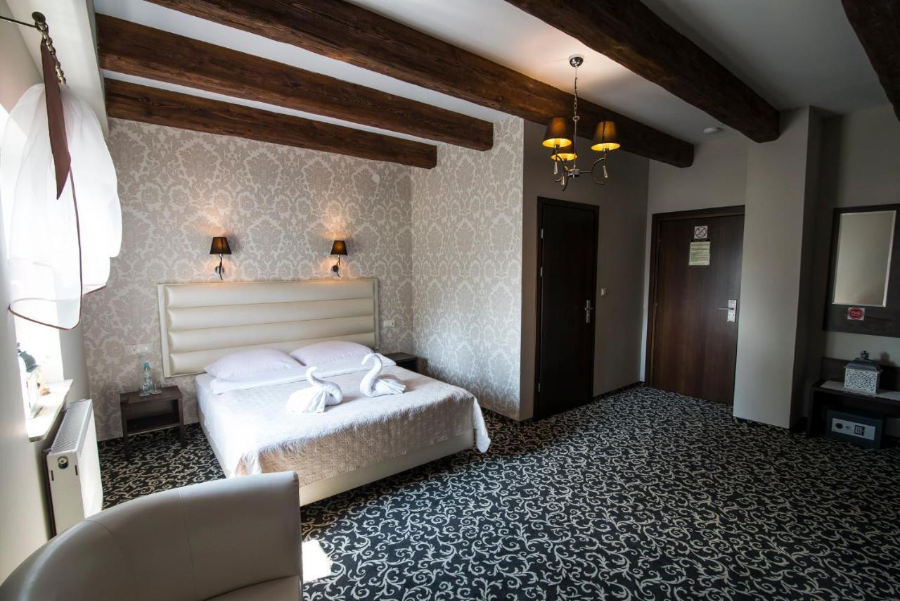 Pod Ksiecia Gorka Hotel Oleszyce Exterior photo